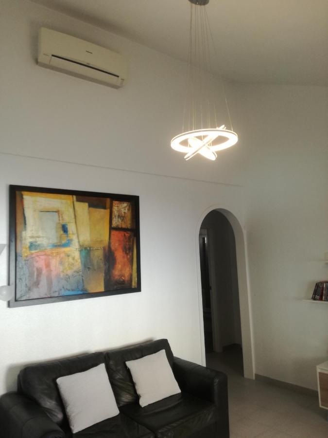 2 Bedroom Newly Renovated Bungalow Close To Bars & Restaurants 洛斯阿尔卡萨雷斯 外观 照片